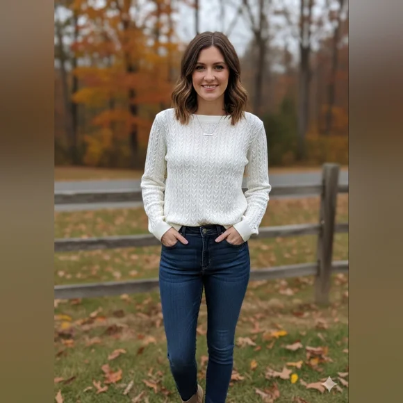 Tommy Hilfiger White Cable Knit Sweater - Picture 1 of 16